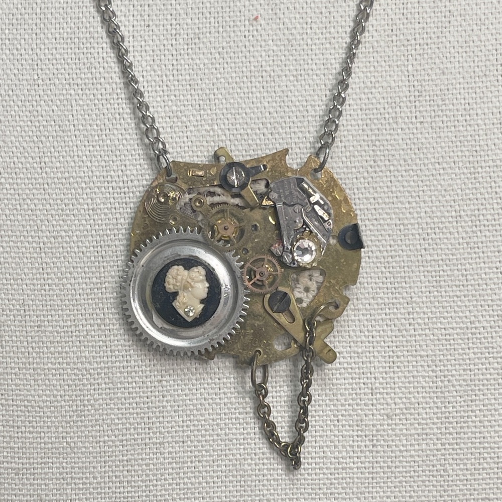 Steampunk Necklace Gears Cameo Chain Very Cool